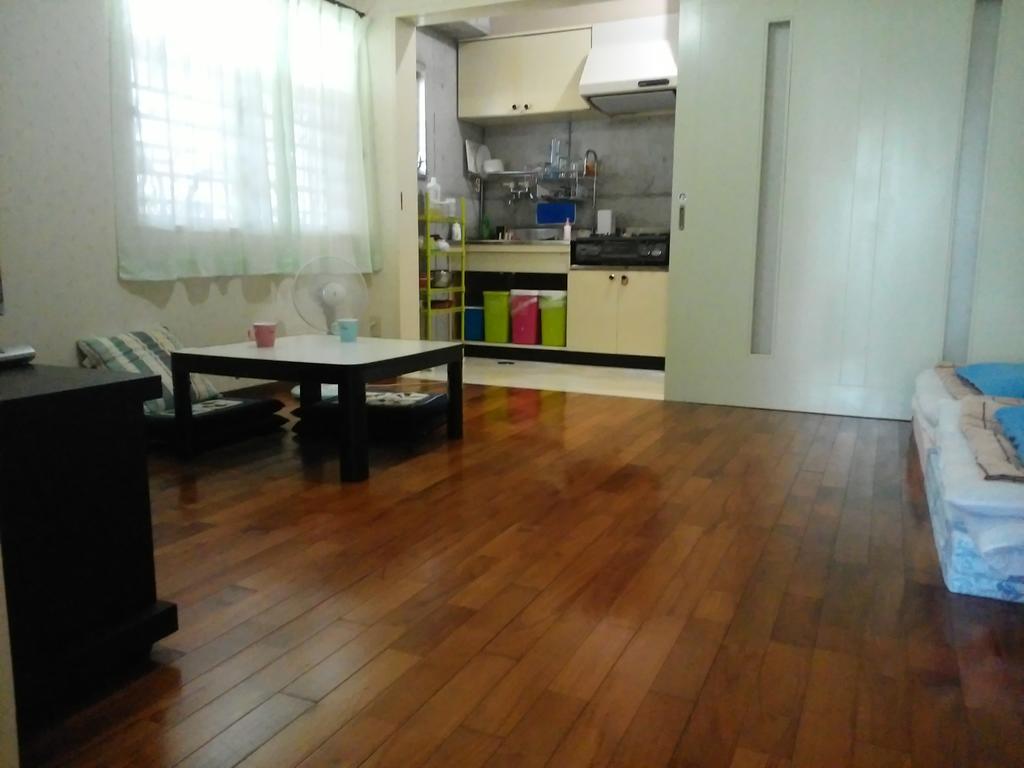 Guesthouse Seaglass Itoman Bagian luar foto