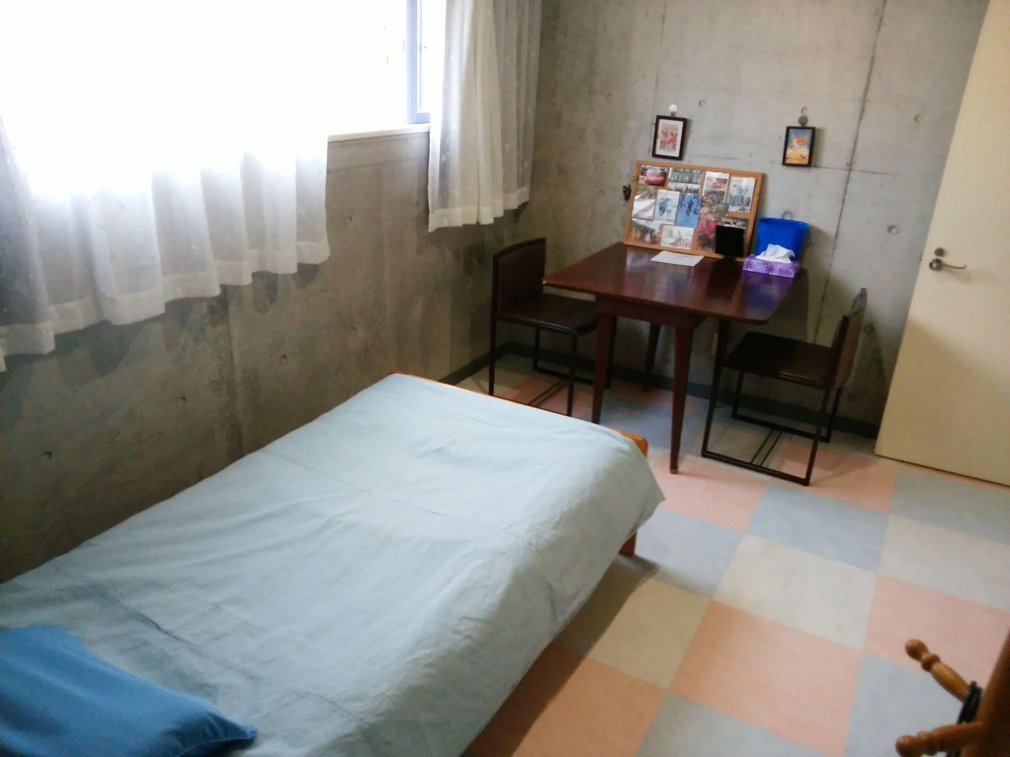 Guesthouse Seaglass Itoman Bagian luar foto