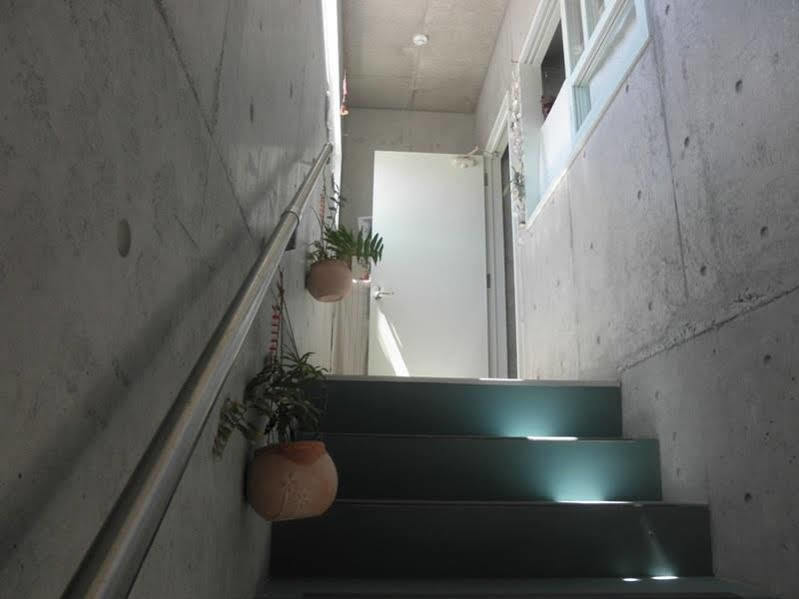 Guesthouse Seaglass Itoman Bagian luar foto