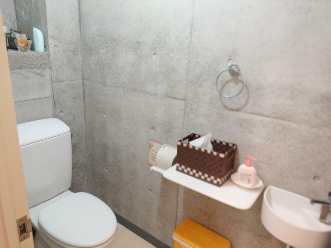 Guesthouse Seaglass Itoman Bagian luar foto